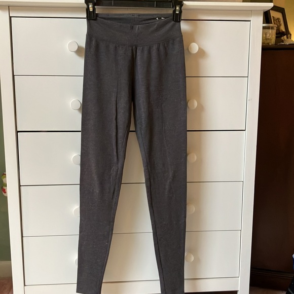 🧘🏻‍♀️ CITY STREETS SIZE XS GRAY LEGGINGS - Picture 4 of 10